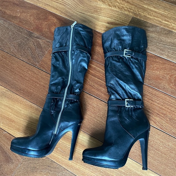 Michael Kors -Veronica Black Boots - Picture 2 of 8